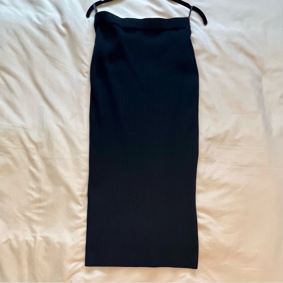 She + Sky Dresses & Skirts - She + Sky Ribbed Knit Bodycon Midi Pencil Skirt Size Small